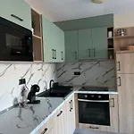 Beach Residence Pomorie Апартамент Поморие