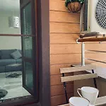 Апартамент Beach Residence Pomorie Поморие